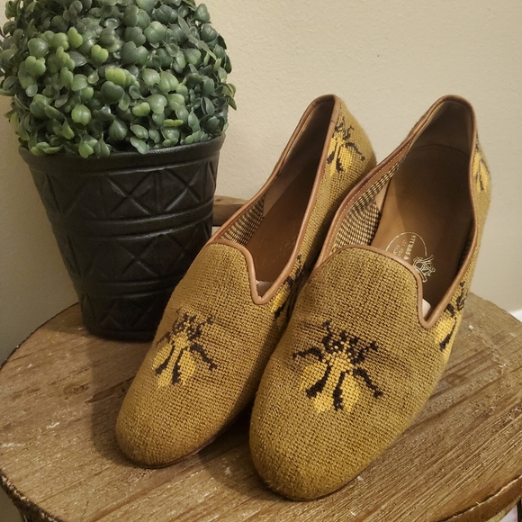 STUBBS & WOOTTON Signature Bee Yellow Brown Needlepoint Slip-On Loafers Size 9 - Picture 2 of 11